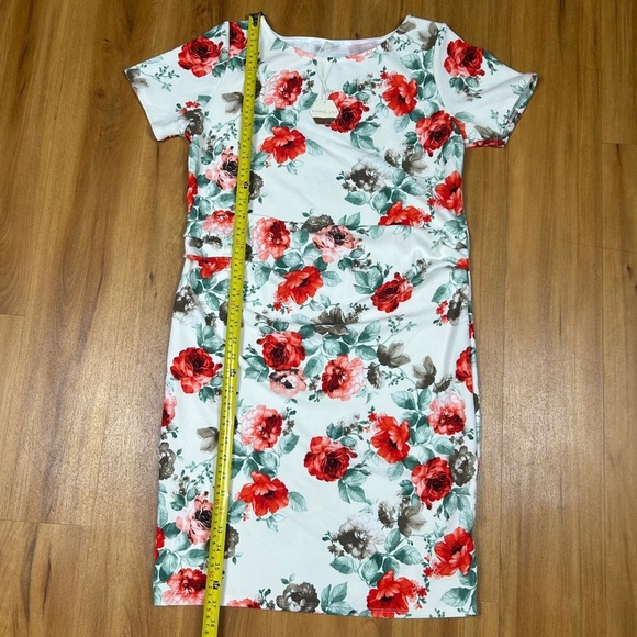 PinkBlush Women’s Floral White and Red Fitted Maternity Dress - Picture 6 of 6